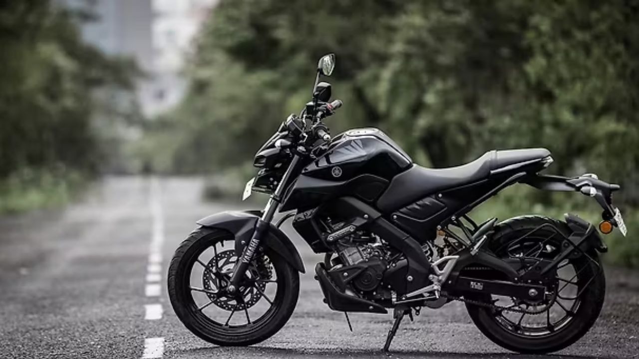 Yamaha MT 15 V2: एक प्रीमियम स्ट्रीट बाइक, दमदार परफॉर्मेंस और एडवांस फीचर्स के साथ